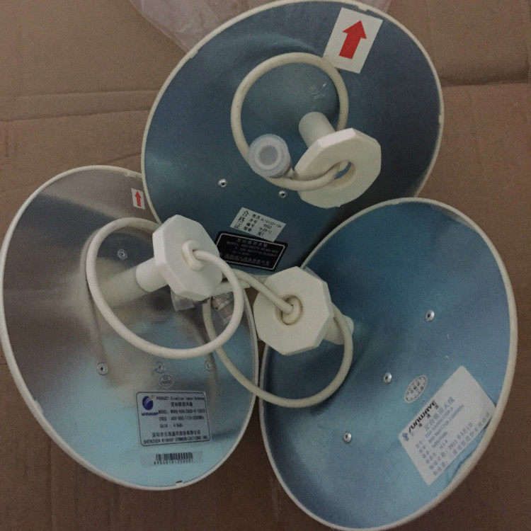 Indoor directional suction top antenna 800-2500m directional suction top WIFI-2G-3G-WLAN flat low antenna 