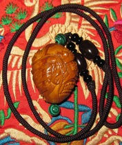 Olive core Panlong Carving Pendant Old Seed Red Skin Pulp