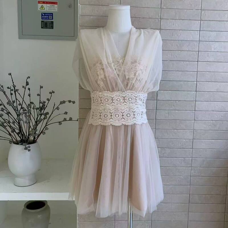 Clouds and Breeze Are Clear, Pure Desire, Mesh and Lace Dress for Women, Multiple Ways to Wear, Ballet Style, Waist-Cinching, Puffy Skirt, Summer