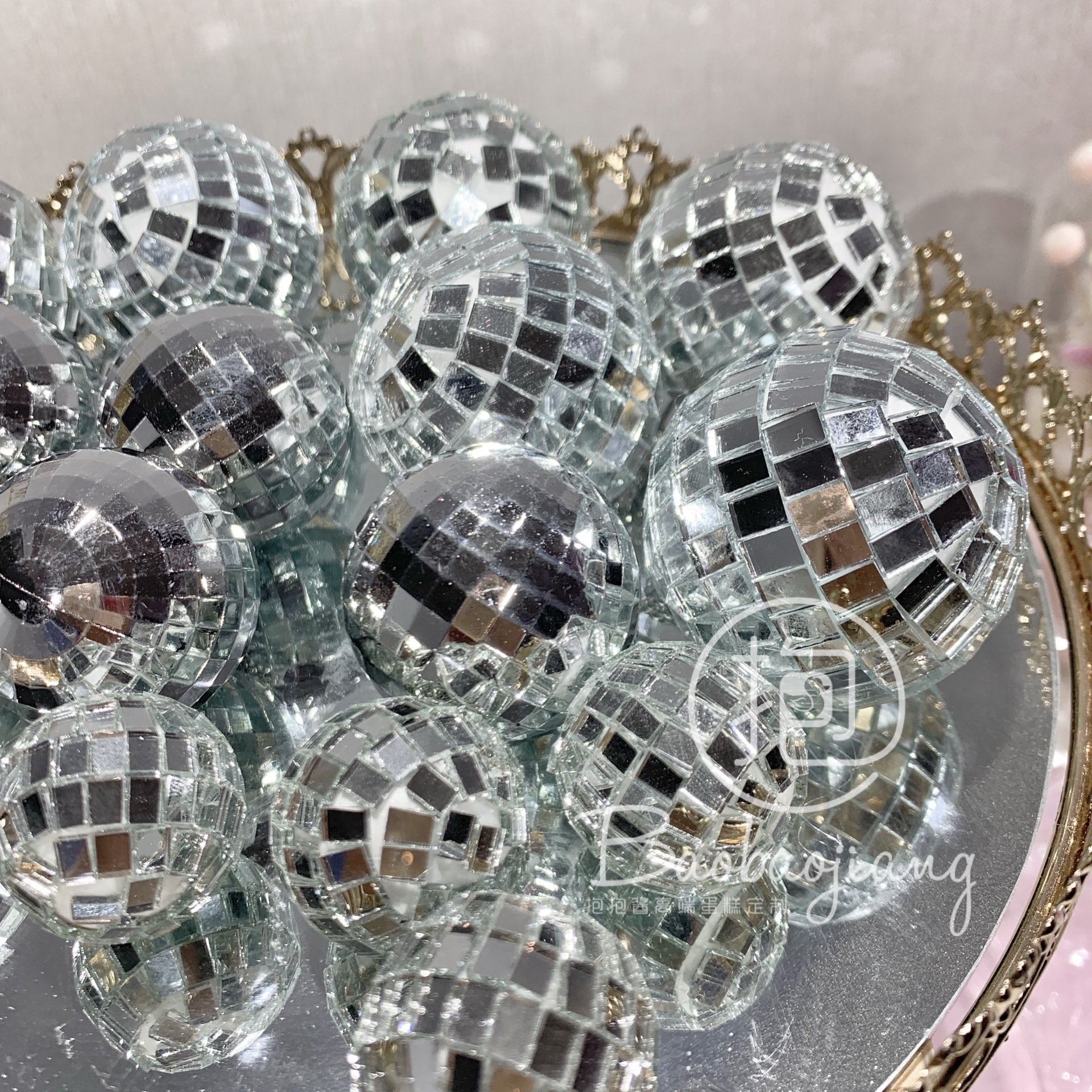 Laser ball mirror ball golden laser ball cake decorated with reflective ball Lantern Baking Finishes with lukewarm wind