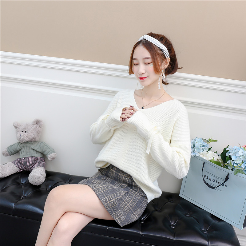 2018 thu đông mới áo len nữ màu rắn cổ chữ V hoang dã kẹo mềm màu áo thun áo len top áo áo len cánh dơi