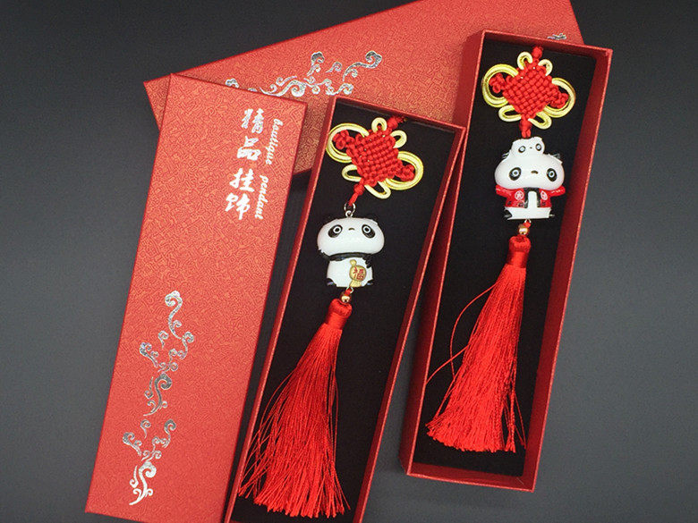 Sichuan Giant Panda China Knots Car Pendant PENDANT SAFE IMITATION CERAMIC ABROAD GIFT CHINA WIND GIFT FOREIGN GIFT FOREIGN GIFTS