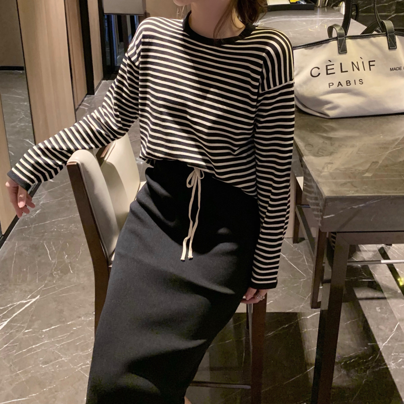 VK旗艦店 韓國風條紋圓領針織衫套裝長袖裙裝