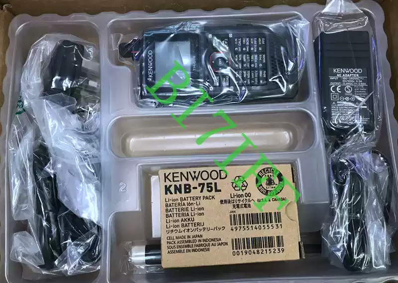 KENWOOD TH-D74 數位對講機D-Star三波段內建GPS APRS定位功能 KENWOOD TH-D74 數位對講機D-Star三波段內建GPS APRS定位功能