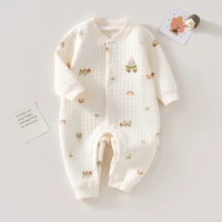 Клубничное желтое дно перед тем, как согреться