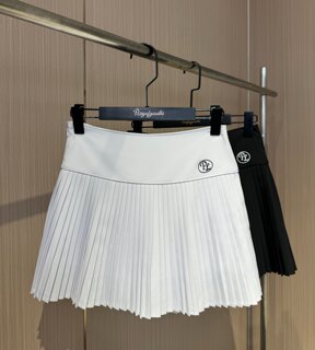 新款高尔夫女裙春夏款高尔夫短裙防走光透气显瘦高尔夫群网球裙女