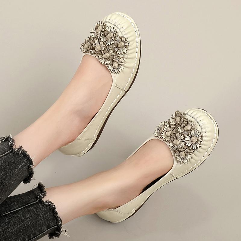 Comfortable Tendon-Soled Mother's Shoes, Genuine Leather Floral Retro Shallow Single Shoes, Middle-Aged Women's Flat Spring and Autumn Soft Leather Casual Shoes