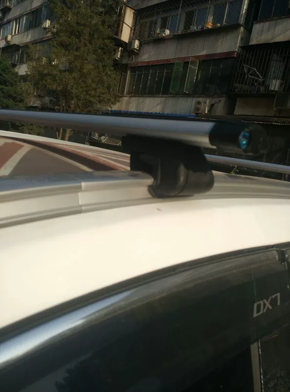 XRV Zhongtai T Senya R7 phong cảnh 580 Fengshen AX5AX7 Tiggo 7 5 Auchan A600 mái hành lý giá đỡ đường sắt - Roof Rack