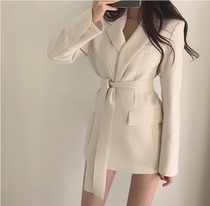 Brother-in-law Wind name Yuanyuan Masculine Suit Jacket Female Temperament Goddess Van Collection Waist Lacing Yinglun Little Subsuit Autumn