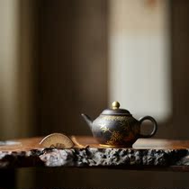  In the early days Lotus Hall made its own pottery clay teapot black gold glaze small bubble pot hand-painted golden bamboo handle Pot 85ml
