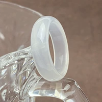 Большой, белый