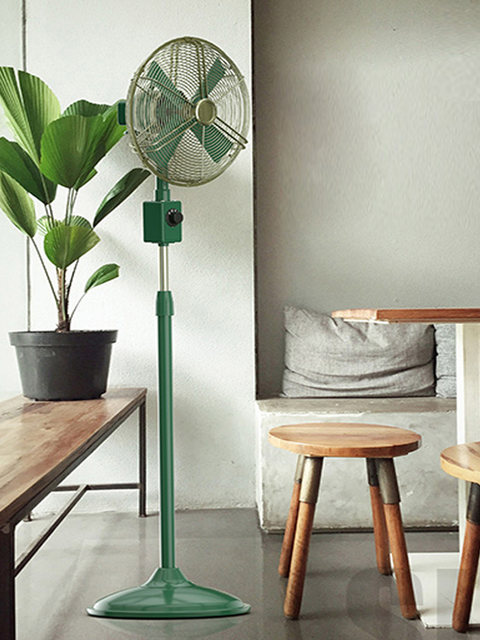 Antique Floor Fan, Retro Household Vertical All-Metal Oscillating Fan with Strong Wind Power for Living Room, Dining Room, Office, Nostalgic Electric Fan