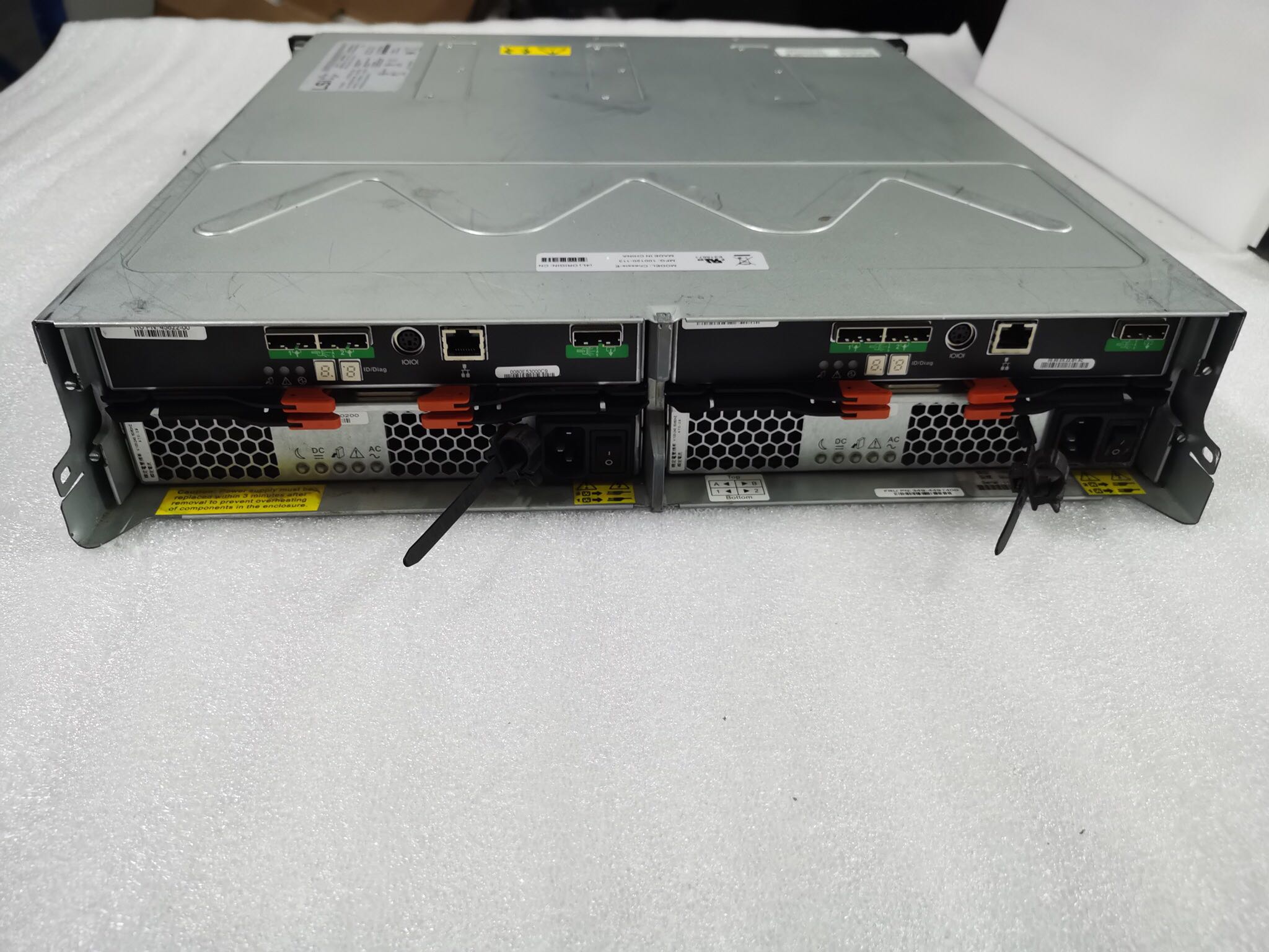 DE1600 NETAPP E5400 5500 Wave A1000 G6 Large Disk Extension Cabinet Testible