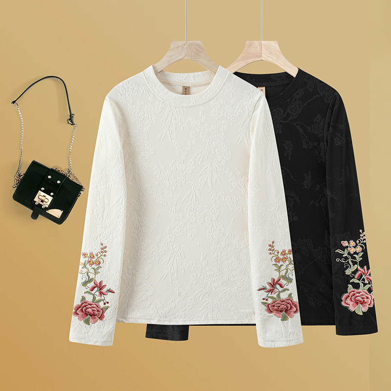 Spring Thin Embroidered Base Layer for Women, New Chinese Style Versatile Round Neck Jacquard Long-Sleeved Base Shirt