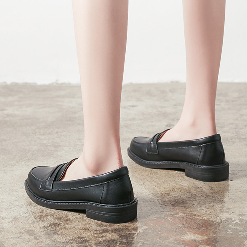 European Station Spring Summer New Small Leather Shoes women's shoes Inn Wind 100 lap flat bottom One foot Dou Bean Shoes Women Tide Shoes