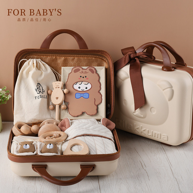 Baby Gift Box Suit Men And Women Baby Cubs Suit Wood Toys Organic Whole Cotton Suitcases Spring Summer Holiday Gifts