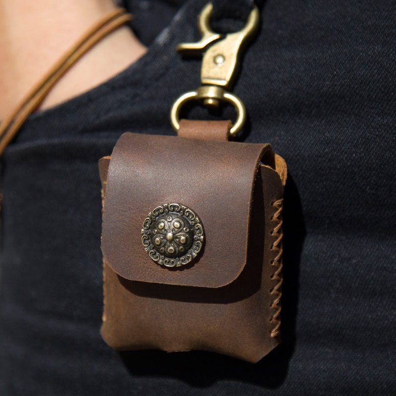 Anti-fall cow leather protective sleeve suitable for apple airpods2 second generation genuine leather hand wireless Bluetooth headphone sleeve hanging waist