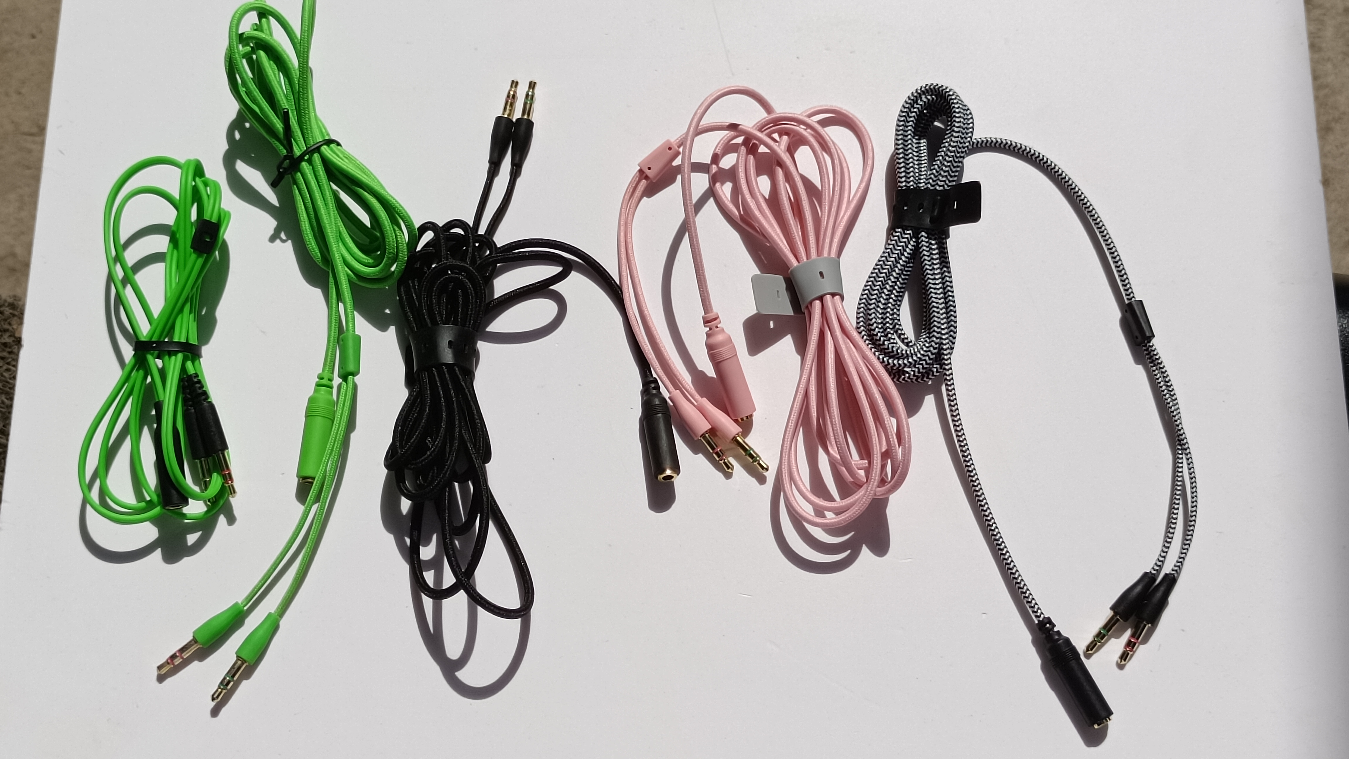 耳机线颜色有什么讲究。为甚么苹果AirPods都用白色？