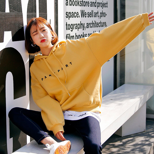 韩都衣舍 18年秋季新款 宽松字母刺绣 女式加绒卫衣 天猫优惠券折后￥108包邮（￥138-30）多色可选