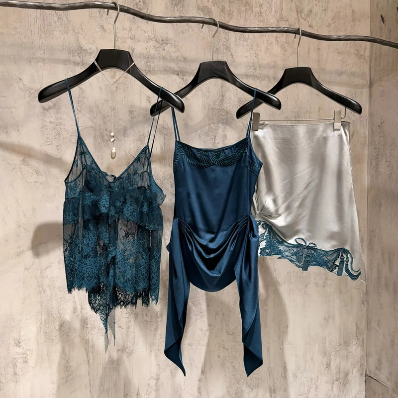 Shenzhen Nanyou High-End Women's Clothing 2026 Summer French Design Ruffled V-Neck Lace Camisole Top