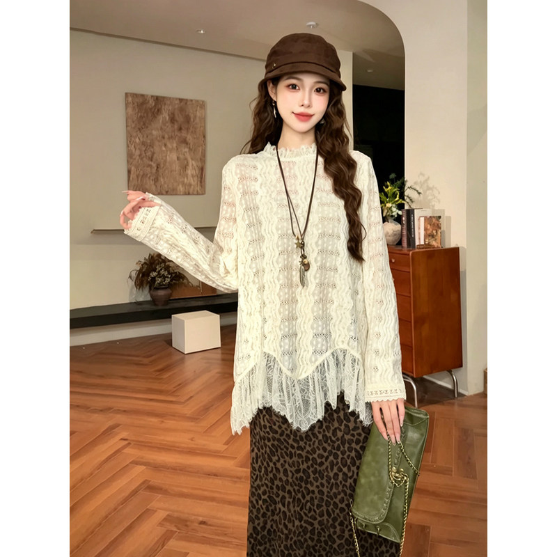 Plus-Size Gentle Lace Patchwork Long-Sleeve Base Shirt for Women, Autumn and Winter, Suitable for Slightly Chubby Figures, Versatile Layering, Slimming, Exquisite Lace Shirt Plus-Size Gentle Lace Patchwork Long-Sleeve Base Shirt for Women, Autumn and Winter, Suitable for Slightly Chubby Figures, Versatile Layering, Slimming, Exquisite Lace Shirt