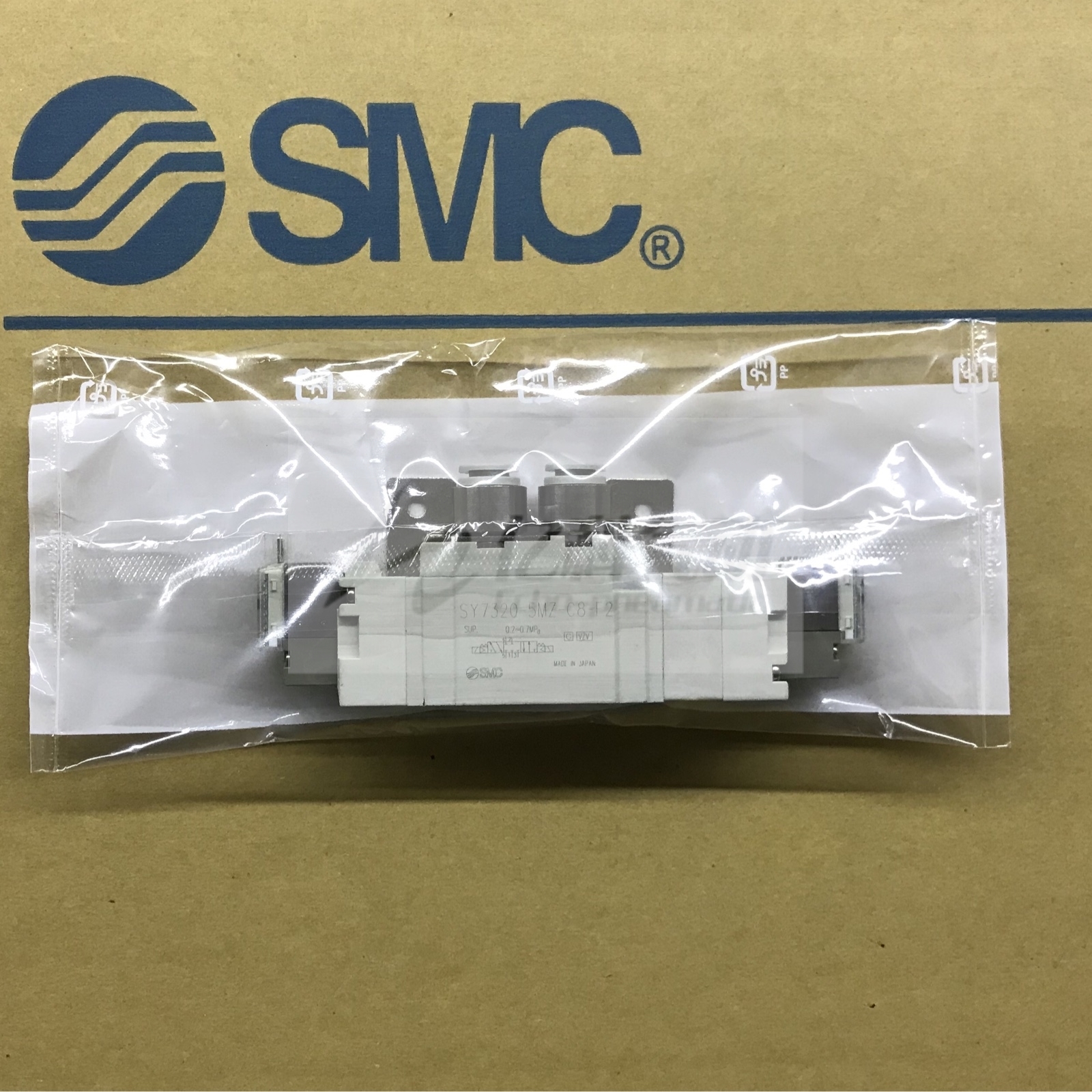 Original SMC solenoid valve SY7320-5MZ-C8-F2 SY7320-5LZD-02 SY7320-5DZ-02