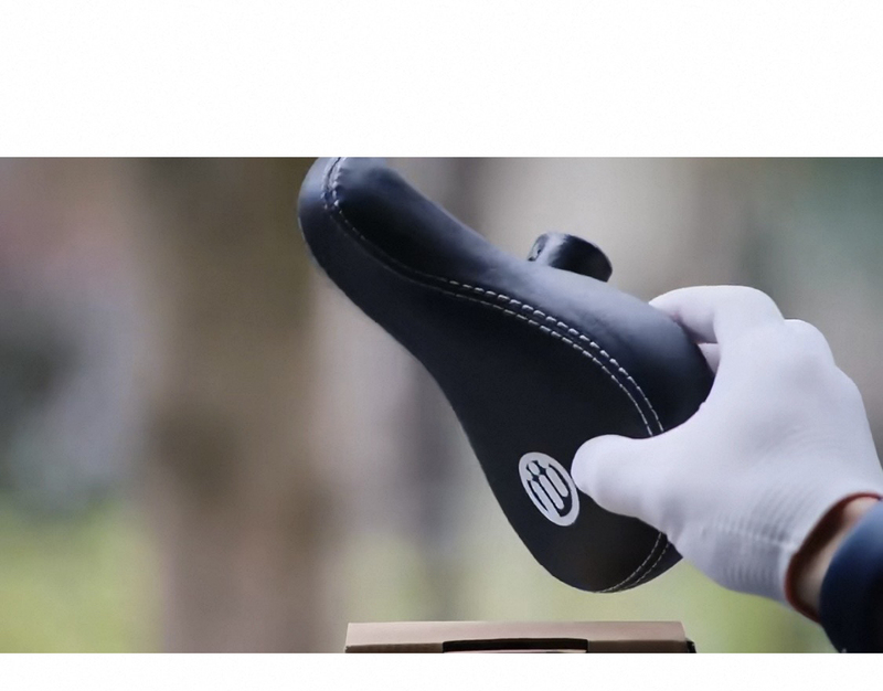 Earlyrider Modified Original Seat Cushion, Soft Seat Cushion, Widened for More Comfort, with Seat Post, Prima Nabeis Fisher