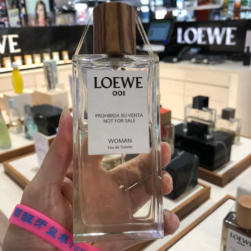 Испания Испания купила парфюм Loewe 001