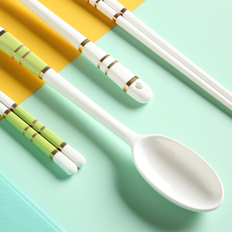 Portable ceramic chopsticks spoons suit one person eat lovely two - piece single student workers receive tableware box