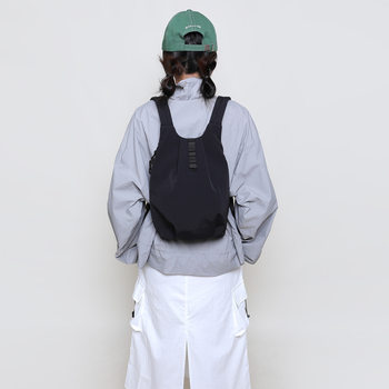 Lightweight outdoor backpack for men and women, niche vest backpack, mountaineering, cycling, travel, small school bag, cross-border