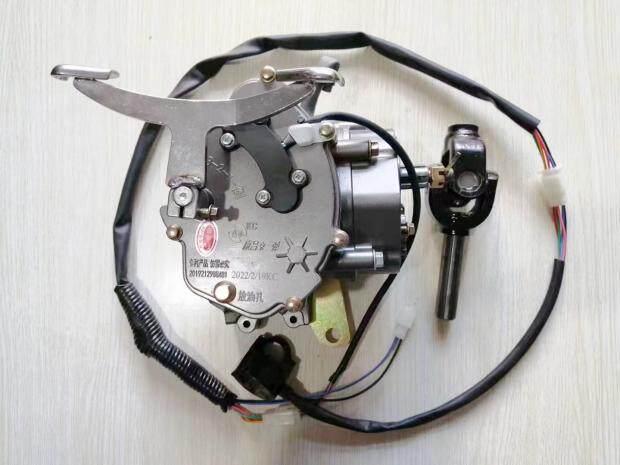 Three-wheeled locomotive third-gear front afterburner high, middle, low third-gear afterburner reverse gear