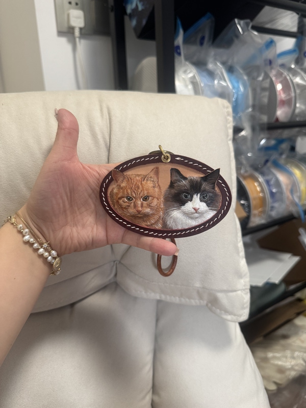 Handmade Genuine Leather Dog and Cat 3D Keychain DIY Pendant Pet Leather Engraving Souvenir Car Decoration