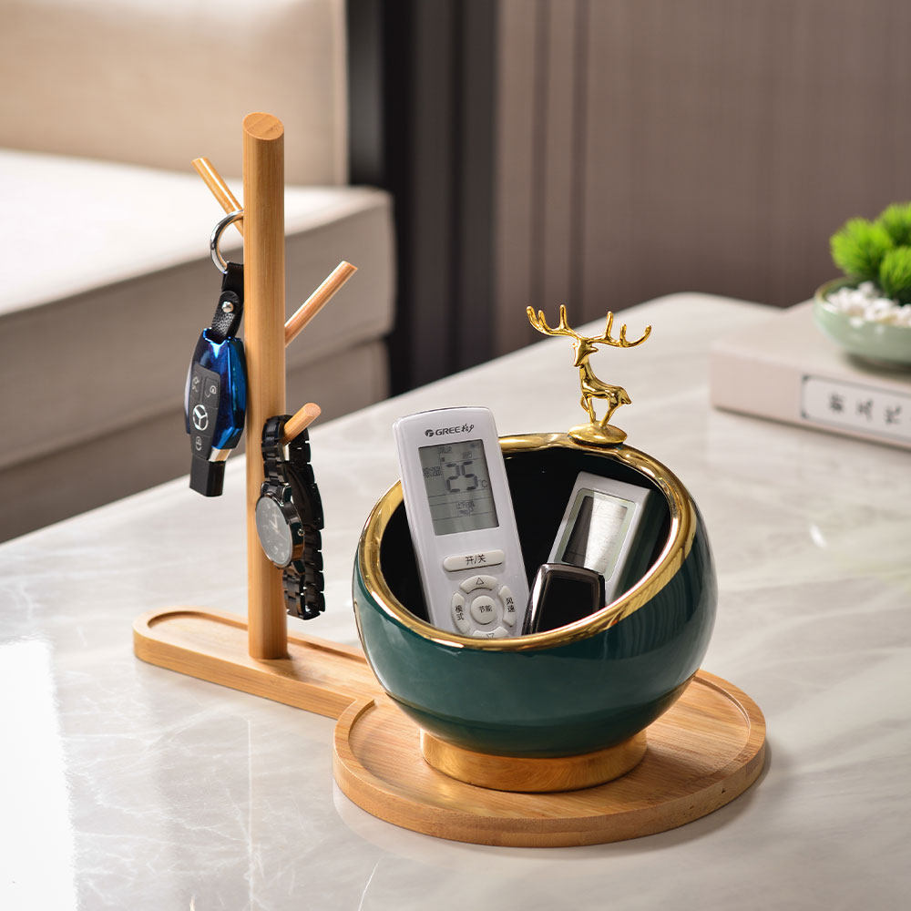 Creative lipstick makeup brush tea several living room debris on candy box desktop to collect trash cans