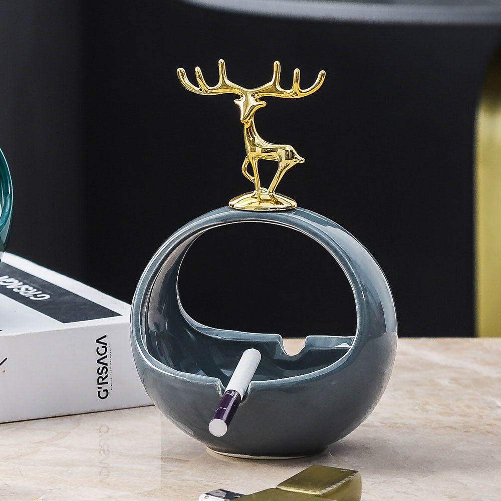 Nordic in the wind gold deer ashtray creative anti-fly ash personality trend household desktop light luxury living room decoration