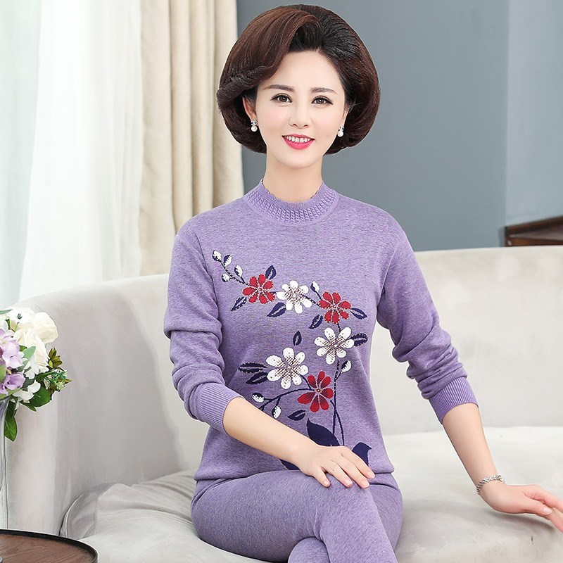 Granny nhấn áo đáy mùa thu quần một bộ quần áo dòng womens mùa đông 40 tuổi cộng với bà già áo dài tay đầy ấm áp.