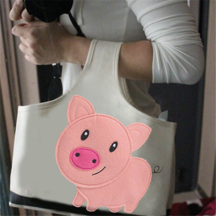 Mother takes baby out for portable mommy Mimi handbag handbag Baby Cot head diaper bottle cashier bag