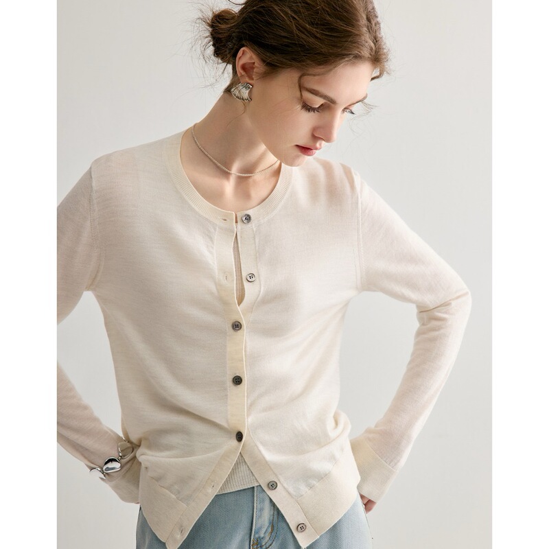 8604- Worsted Cardigan