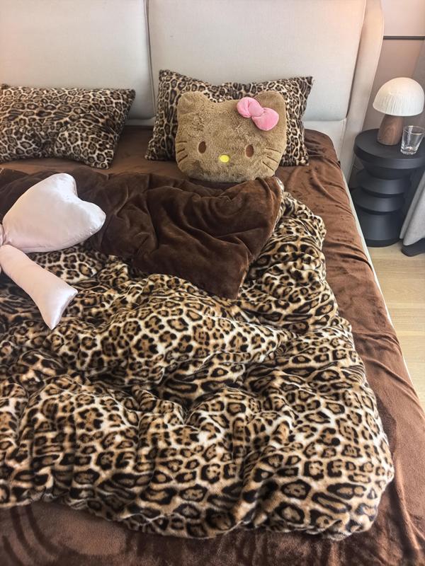 Must-Have Leopard Print Lover! Melard Leopard Print Milk Velvet Winter Double-Sided Fleece Warm Double Bed Sheet Set