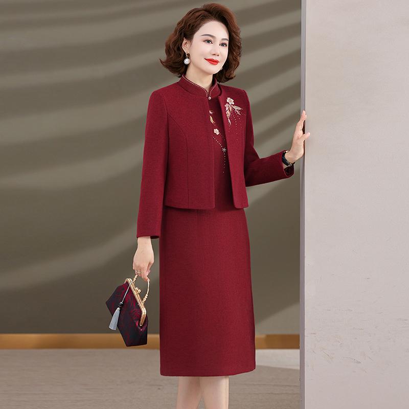 Spring and Autumn Elegant Mother-In-Law Wedding Banquet Outfit, Noble Modernized Cheongsam Dress Two-Piece Set, Mother's Wedding Dress Spring and Autumn Elegant Mother-In-Law Wedding Banquet Outfit, Noble Modernized Cheongsam Dress Two-Piece Set, Mother's Wedding Dress