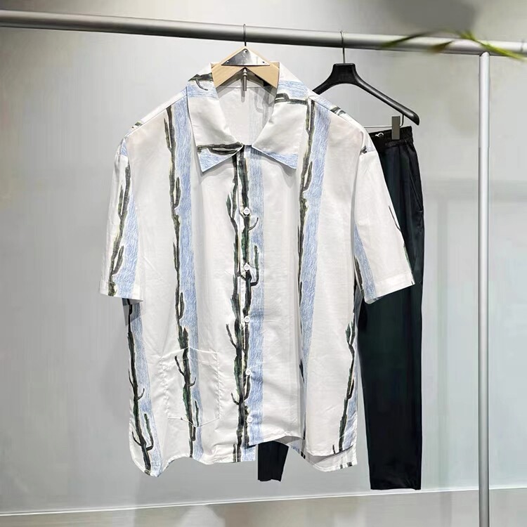Short-Sleeved Shirt for Men, High-End 2026 Summer New Style, Casual Breathable Hawaiian Vacation Striped Printed Shirt