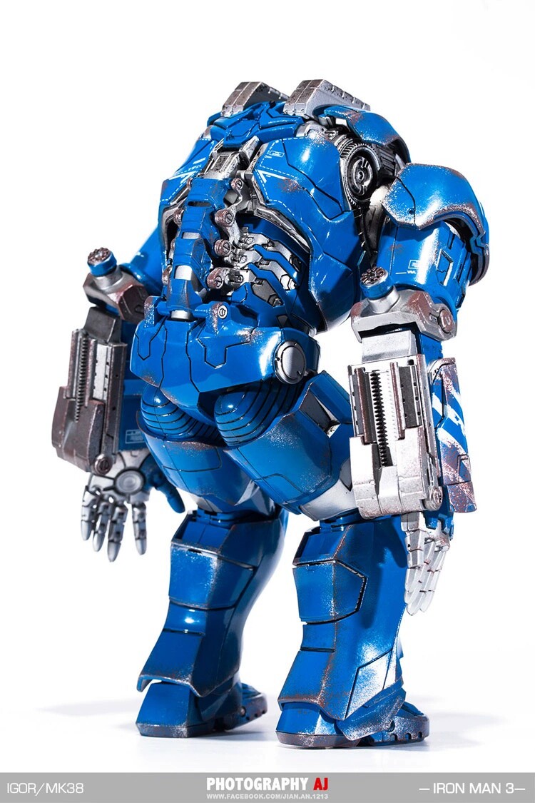 Comicave CS Iron Man MK38 Igor Metal Action Figure 1/12 Light