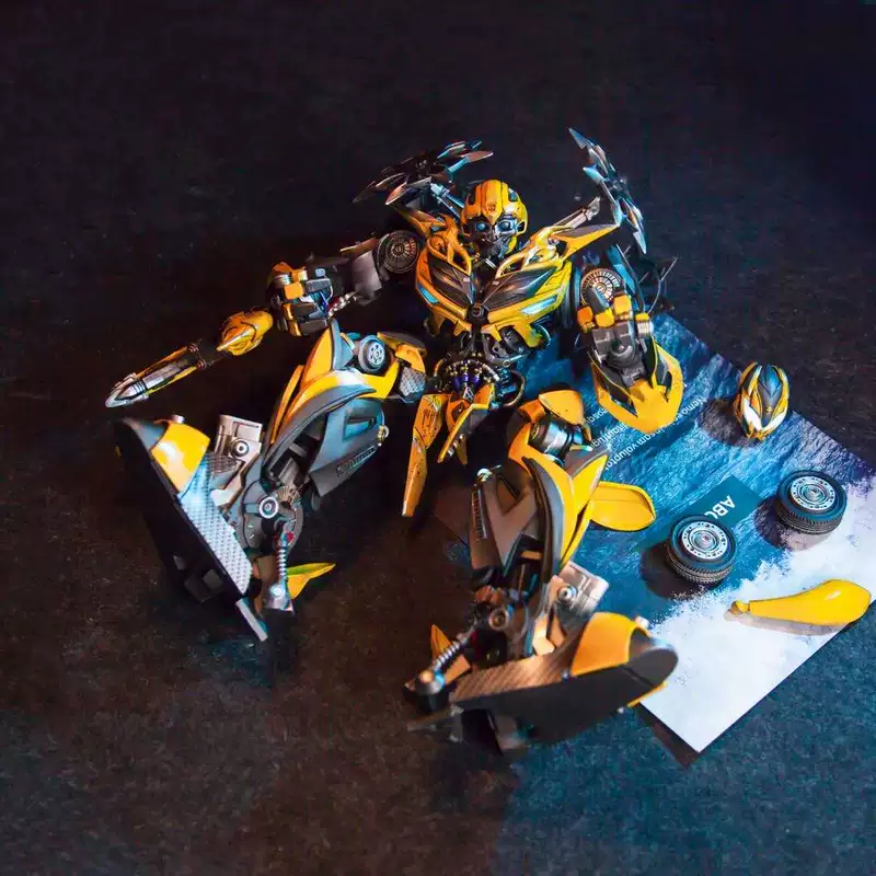 Comicave Transformers cs1 / 22 Mô hình hợp kim Bumblebee có thể làm robot bằng tay - Capsule Đồ chơi / Búp bê / BJD / Đồ chơi binh sĩ