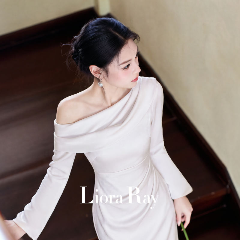 Liora's White Engagement Dress with a French High-End Feel, Long-Sleeved Bridal Toast Dress, and Certificate-Issuing Dress