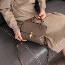 Handbag Women 2021 New Niche Design Soft Leather Small Square Bag Korean Version Fashion Crocodile Pattern One Shoulder Cross Body Bag Tide