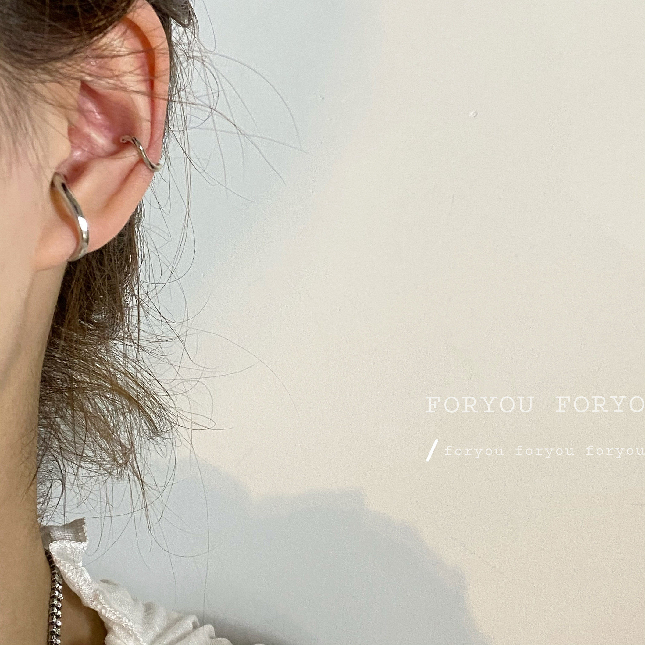 Has elf ear ~ Korean niche design earbuds refined metal bones in cold wind without ear holes