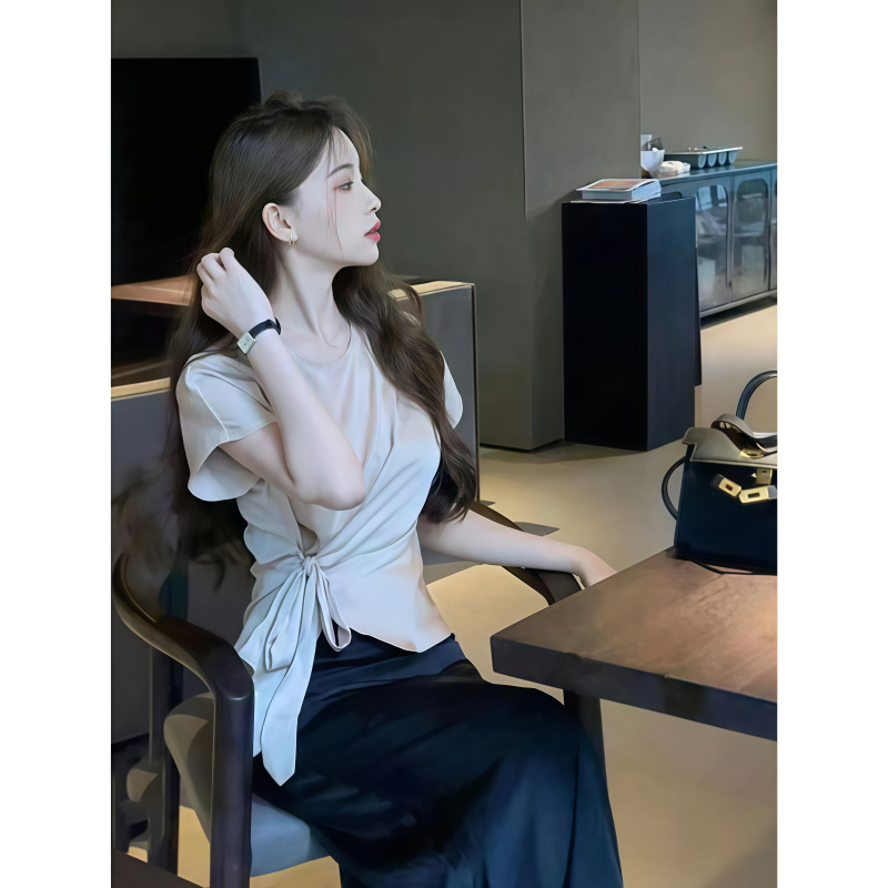 French-Style Slim-Fit Round-Neck Short-Sleeve Shirt for Women, Summer New Model with Bow Tie, Acetate Satin Blouse, Elegant Top