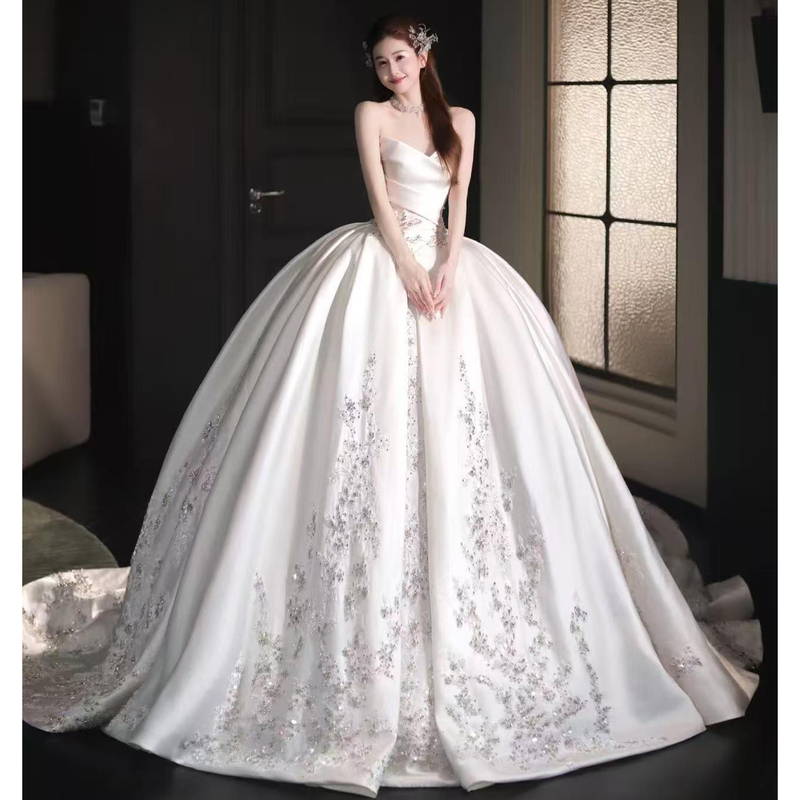 French-Style Light Wedding Dress for Brides 2026 New Model, Strapless Satin, Slimming, Light Luxury, High-End Texture, Long Train, Custom-Made Main Dress