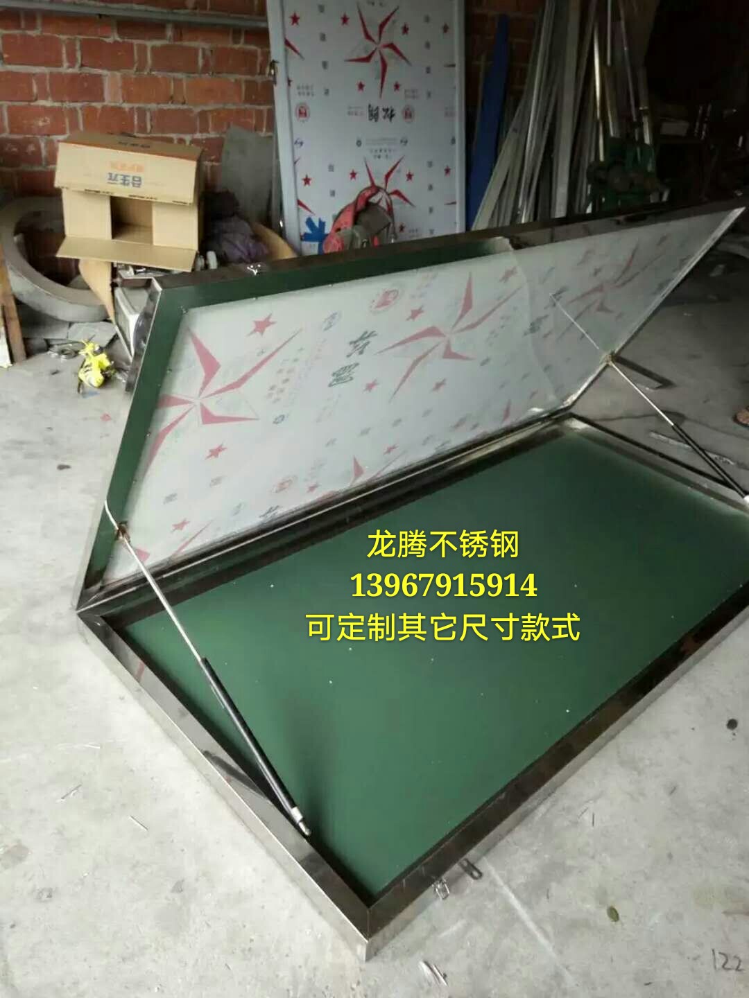 Custom-made stainless steel wall promotional column campus window advertising column outdoor billboard advertising board direct sales