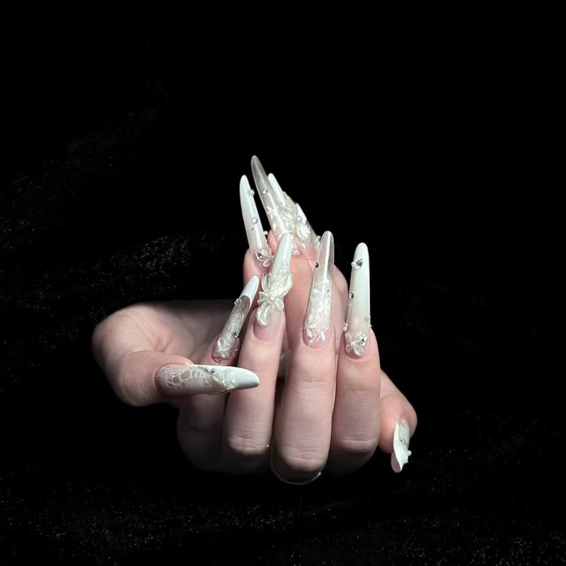 〖Frost White Radiance〗 Carved Handmade Wearable Nail Art Three-Dimensional Noble Lady Banquet Pearl Lace High-End Nails 〖Frost White Radiance〗 Carved Handmade Wearable Nail Art Three-Dimensional Noble Lady Banquet Pearl Lace High-End Nails