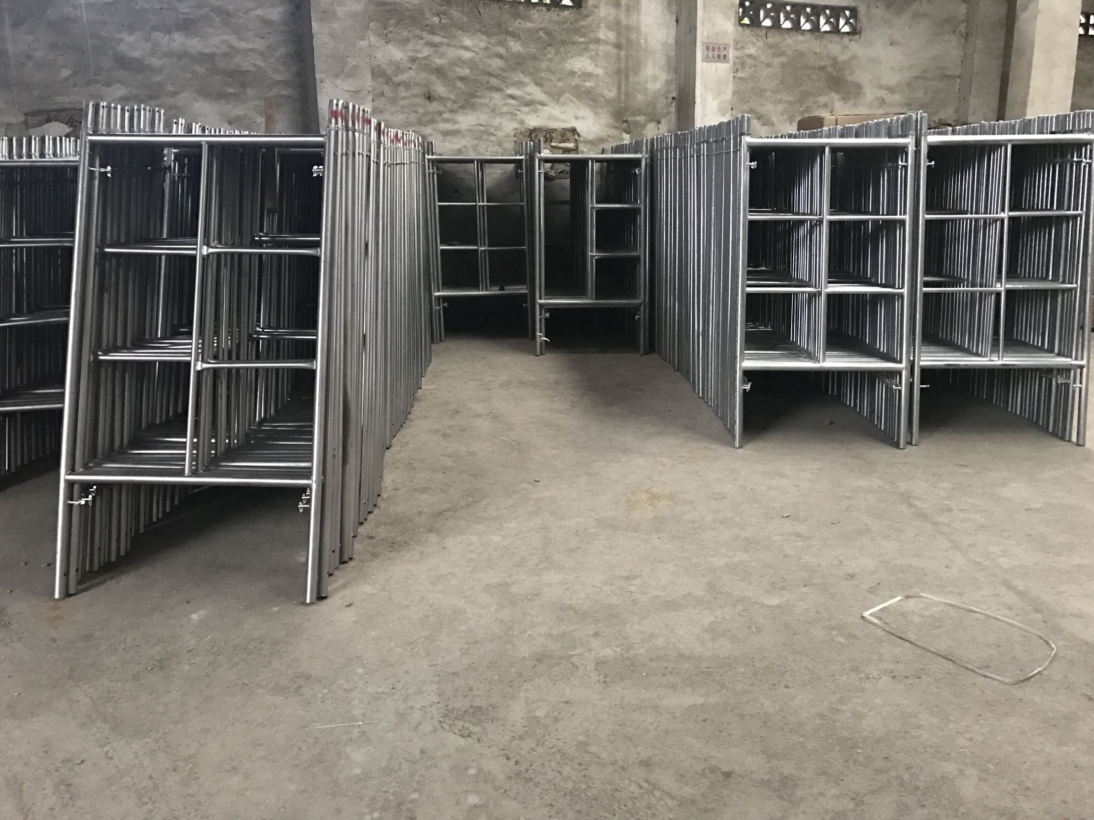 Galvanized 1 7 m High Mobile Eagle Shelf Trapezoidal Rack Active Shelving Accessories Castors Sichuan Manufacturer Direct